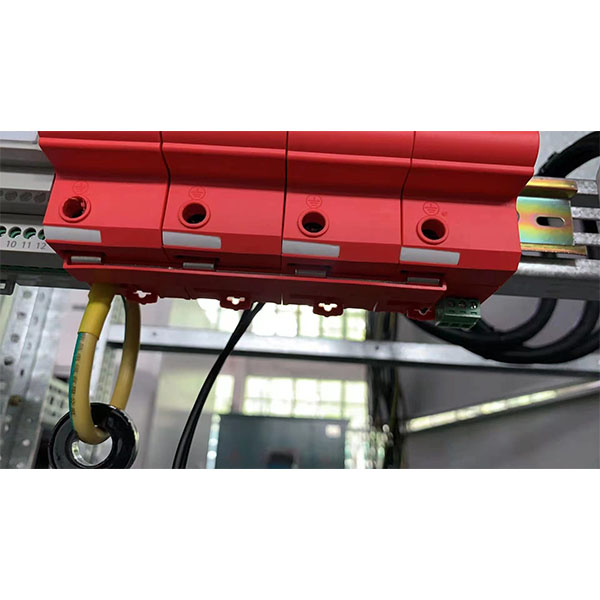 監(jiān)控二合一防雷 器