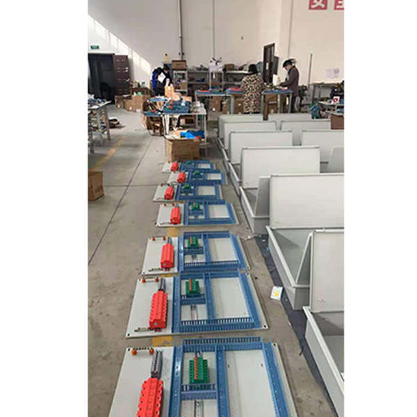 一級(jí)浪涌保護(hù) 器