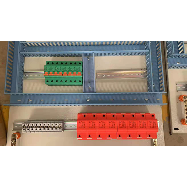 一級(jí)電源防雷 器