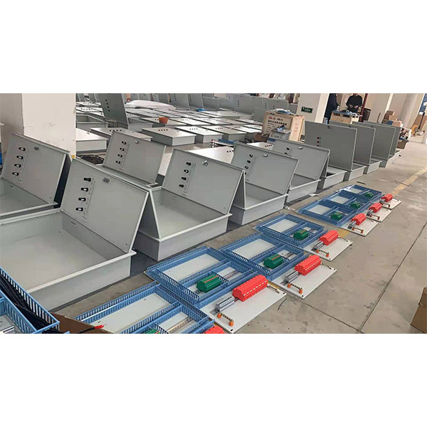 浪涌保護(hù)器廠 家